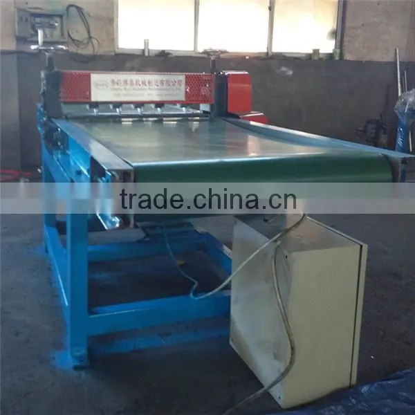 Rubber sheet cutting machine