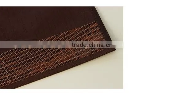 2015 new design cheap price custom embroidered placemats