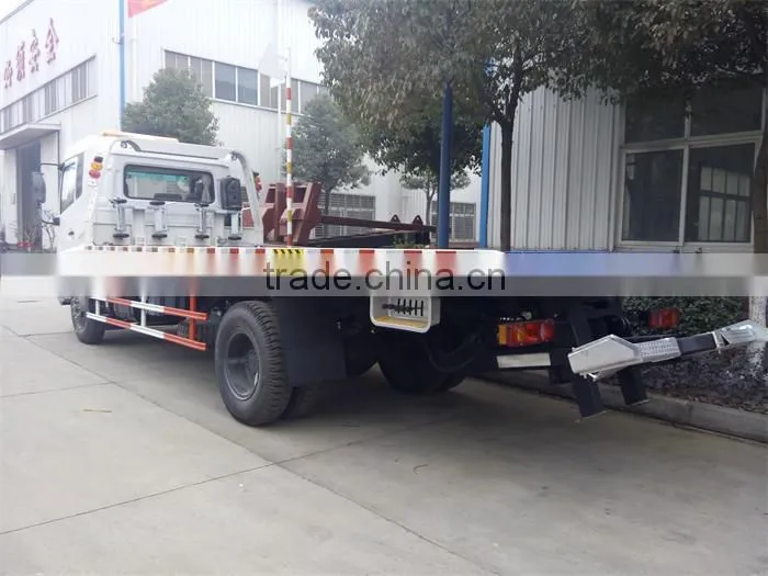 Dongfeng Flatbed Tow Truck Factory Price