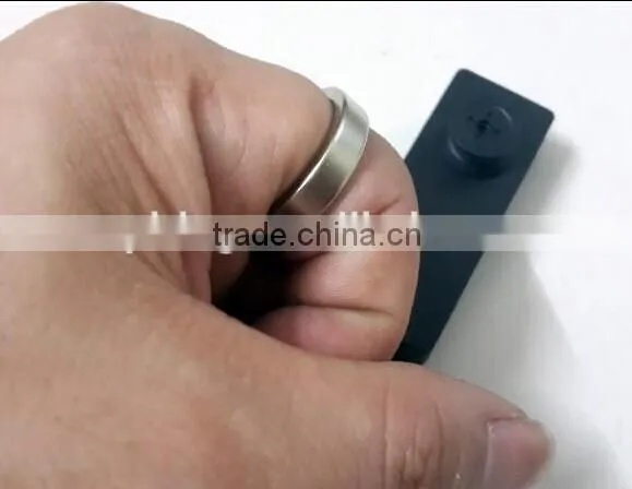 The world's first strong magnetic induction camera Full hd shirt button camera