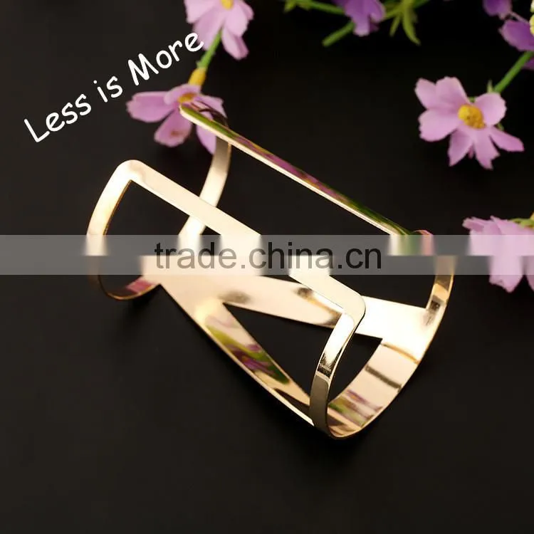 2015 latest desiagn bangle, girls charm gold cuff Bracelet, tinge bangle