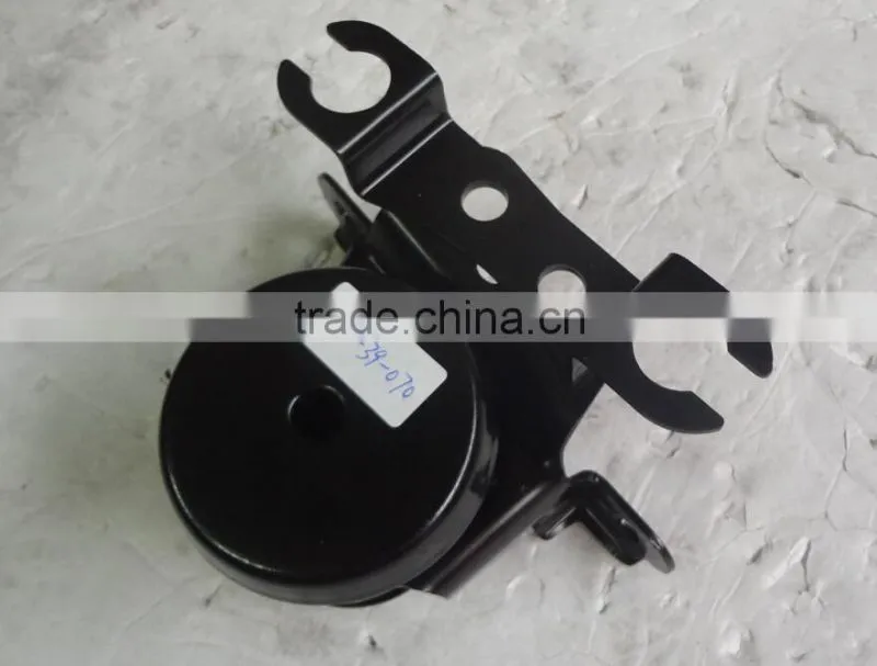 High Quality Mazda Engine Mount EC01-39-070