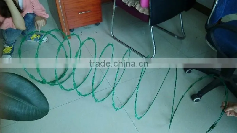 wholesale BTO-22 powder coated razor barbed wire