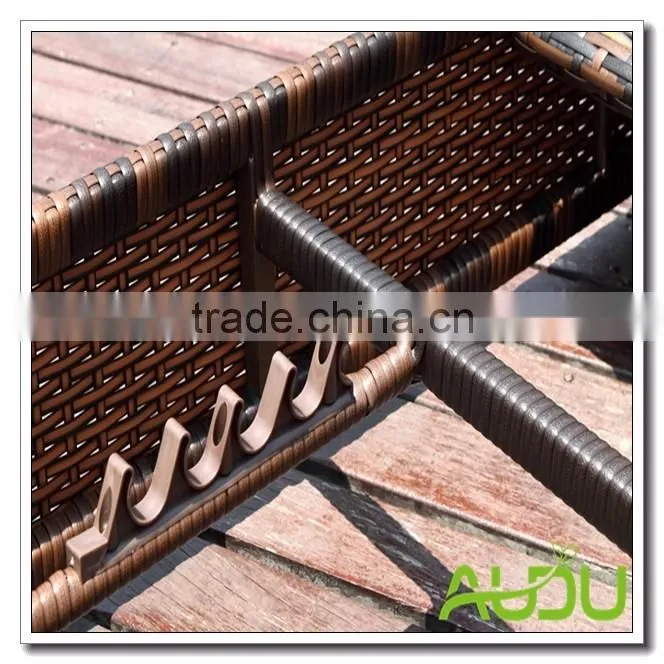 Audu Atlanta Pool Wicker Outdoor Lounger