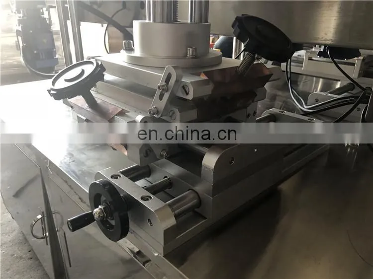 automatic plastic container labeling machine for plastic bottle