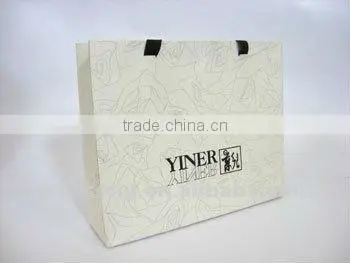 Shopping paper bag printing logo with flat twill handle