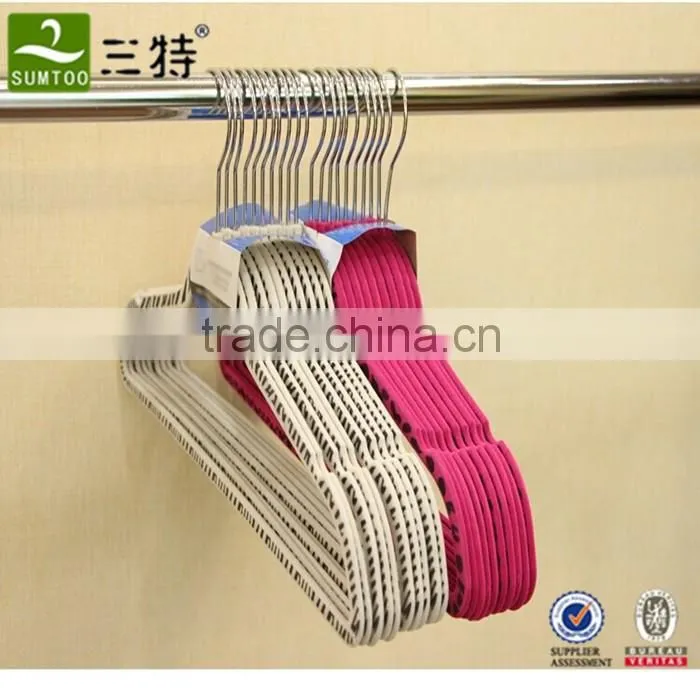 non slip plastic velvet flocked suit hanger