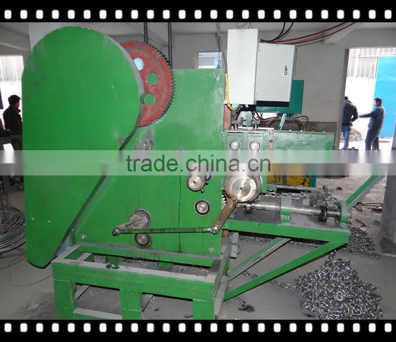 Automatic Machine making Chain
