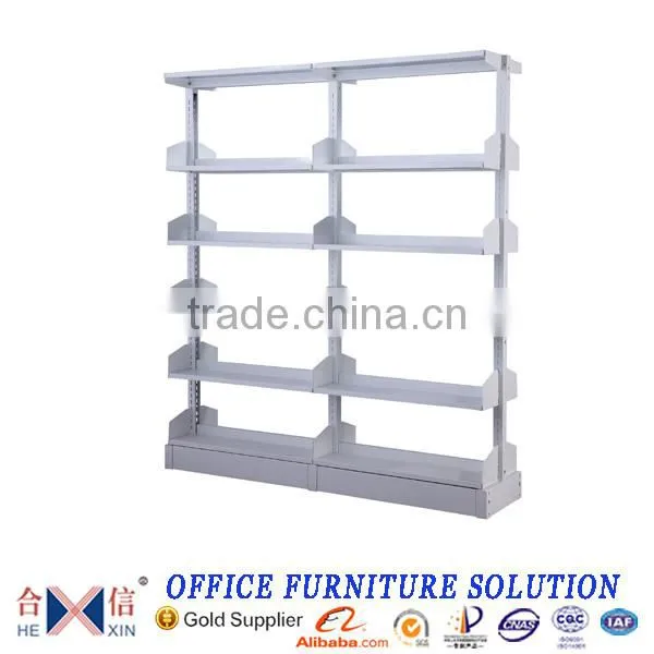 Library book shelf with adjustable shelves