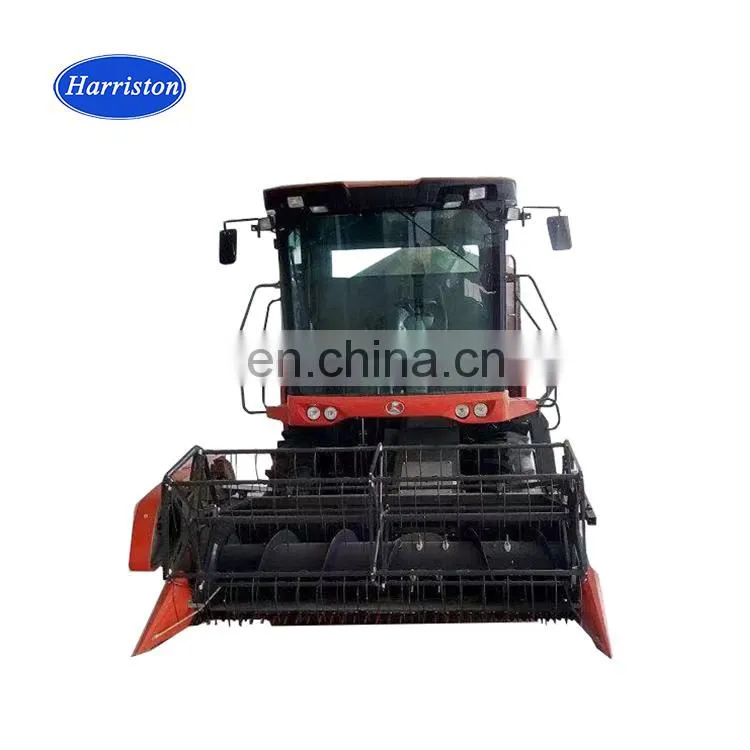 Kubota 4LZ-5(PRO100) wheat harvester with 100 horsepower