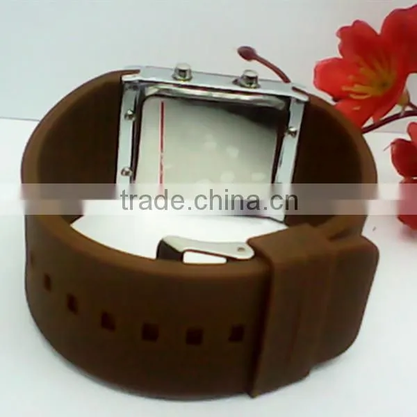 Environmental silicone strap 12-hour/date display bangle watch led