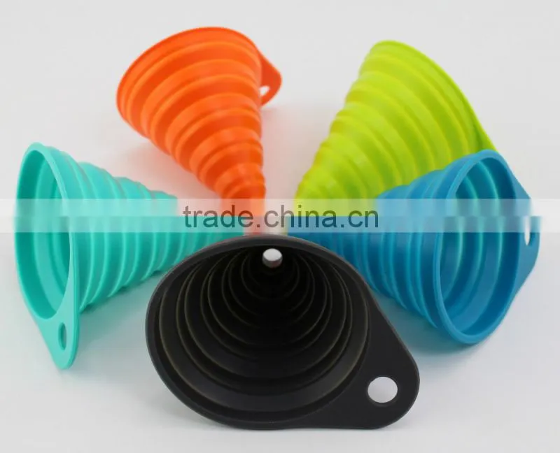 Awesome Collapsible Silicone Hopper