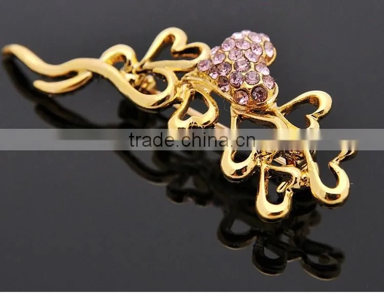 Elegant Crystal diamond peach pin brooch gold-plated fashion scarf buckle