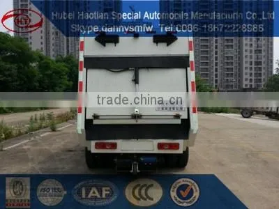 Dongfeng 4x2 mini road sweeper cleaning car for sale made in China