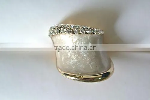 platinum ring price in india& Crystal Ring R069-2