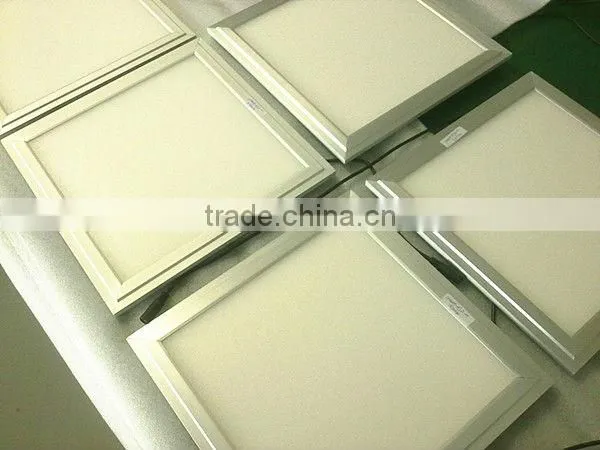 Dimmable 36w 600x600mm led Paneli dritat