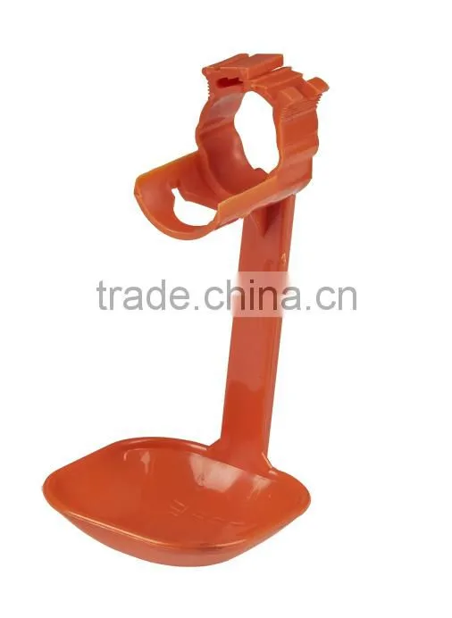 Water cup for poultry
