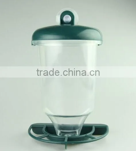 Plastic bird feeder ,sucker bird feeder