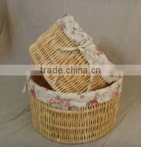 2013 latested new design willow wicker laundry basket with lid and fabric fou big hotel