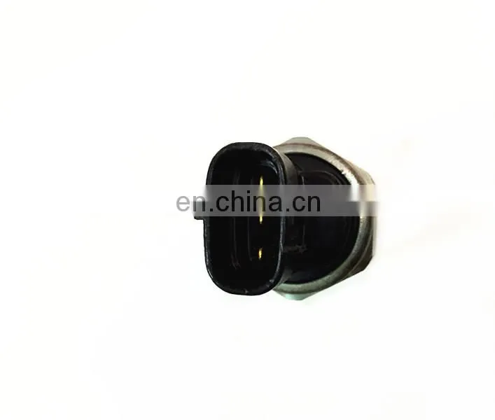 Fuel Rail Pressure Sensor for To-yota Hilux Hiace D4D 3.0L OEM 89458-71010 499000-6121
