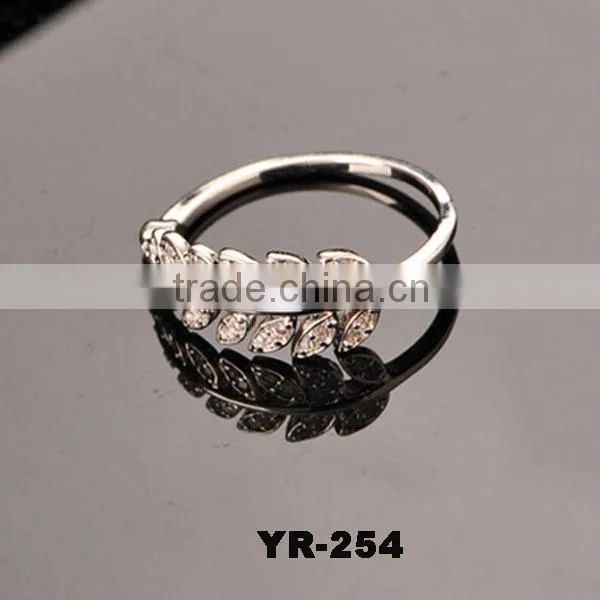 2015 Fashion Hot Cheap Mid Finger Rings With Crystal For Lady Fashion Jewelry