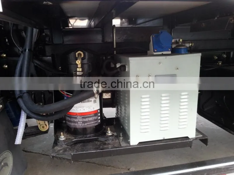 mini van truck/mini freezer box truck/refrigerator car refrigerated truck van