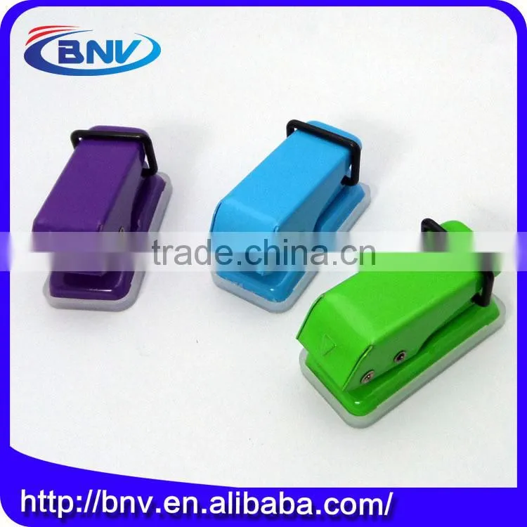 China professional heavy duty one hole punch