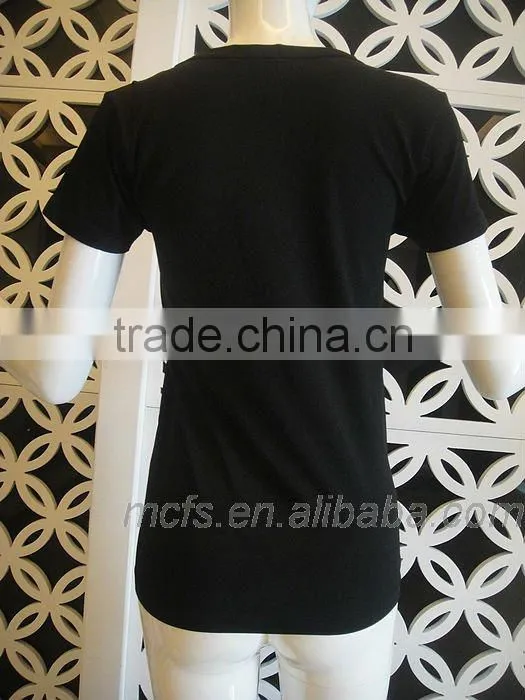 Seamless black women's tight t-shirt