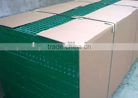 Walkway floor FRP grating