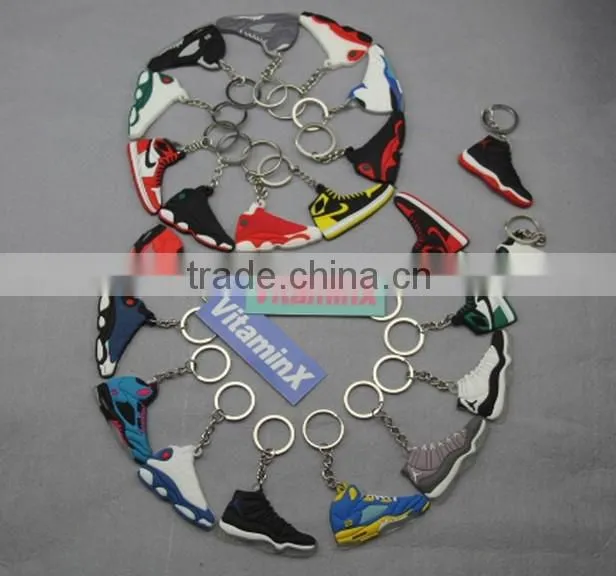 LED keychains, reflective PVC keychain with light, promotion plastic key ring
