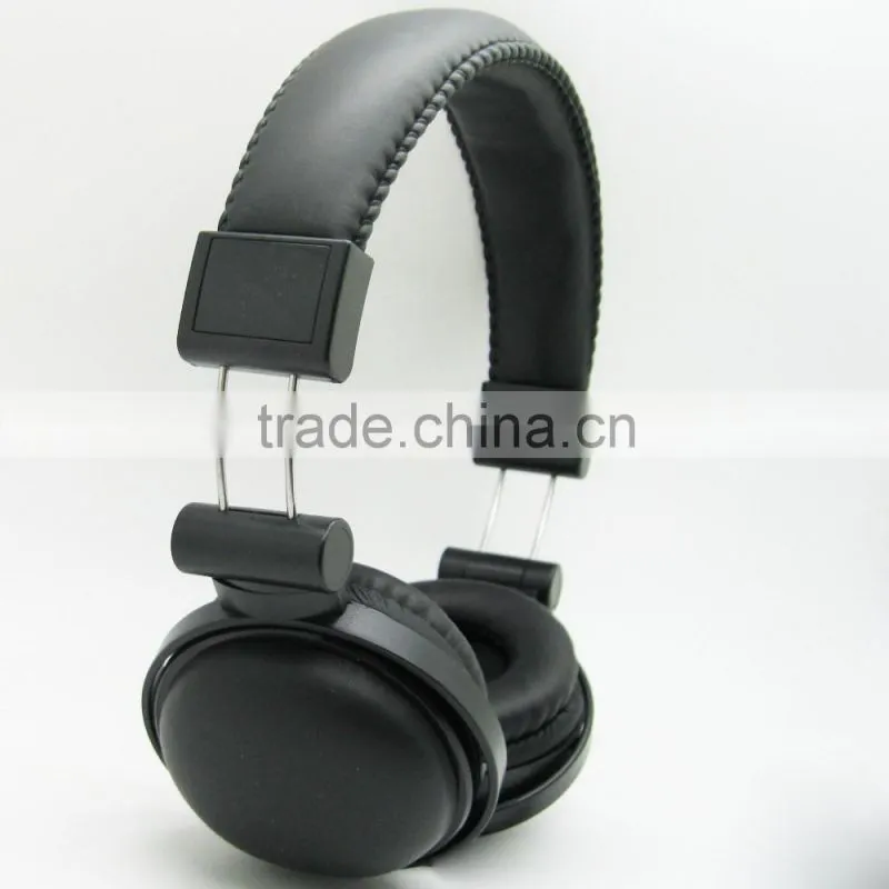 Foldable cute headphone and headphone components and packing