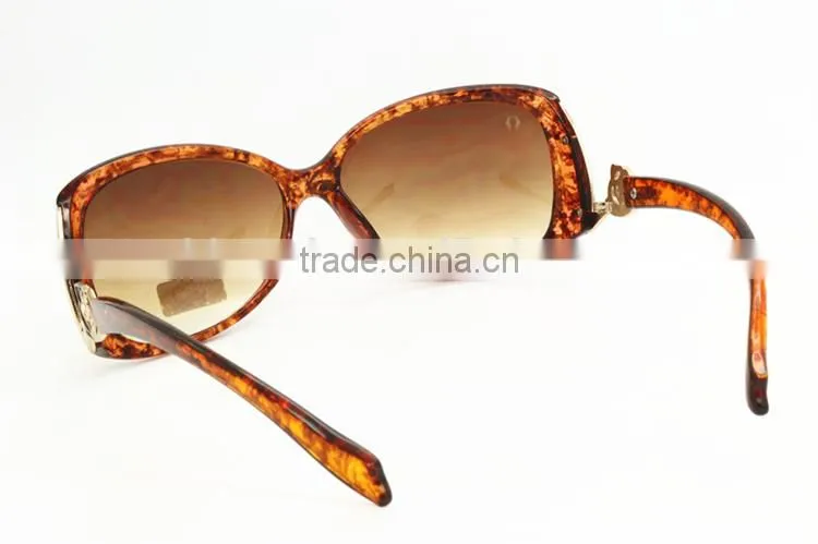 Latest fashion Italian designer brand sunglasses with yourself logo