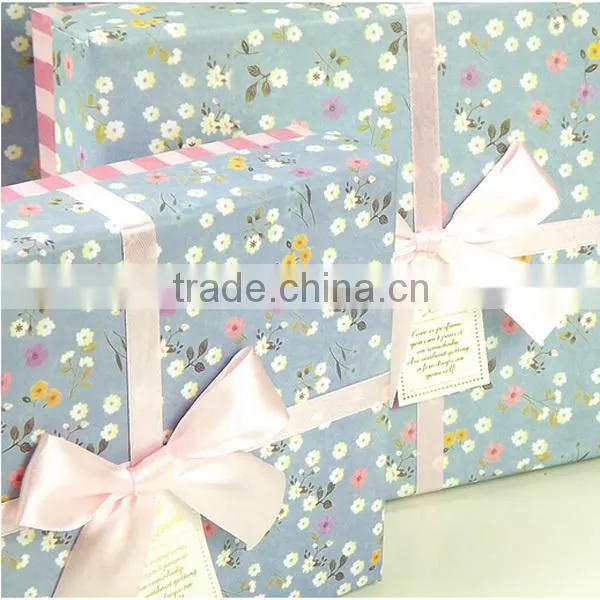 Delicate Blue Flower With Pink Stripe Gift Box