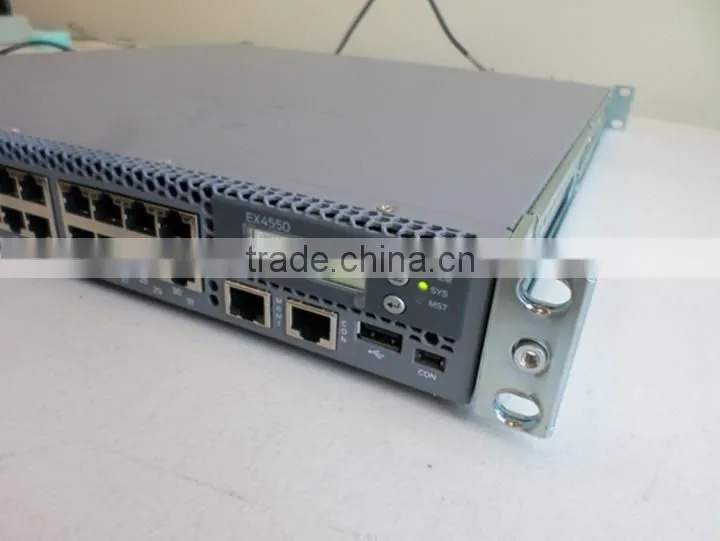 EX4550-32F-AFO EX4550, 32-port 1/10GbE SFP+ converged switch, 650 W AC PS, port side to PSU side airflow