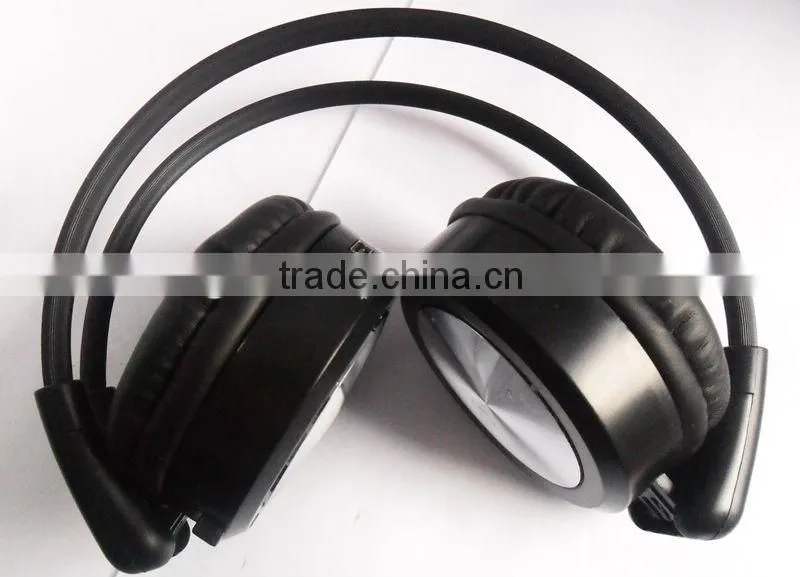 Fashional Wireless headphsets with FM radio and TF card slot