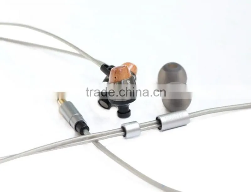 Astrotec AM-800 In-Ear Dynamic High Performance Earphones