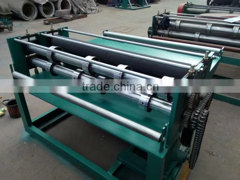 Electric color steel panel slitting machine