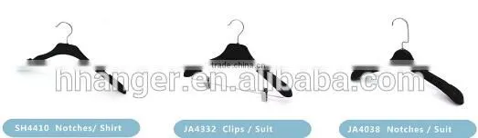 Whole sale black plastic clothes hanger coat hanger with logo
