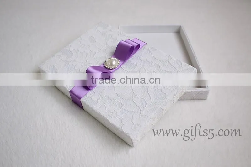 Customized white silk Wedding Invitation Boxes Wholesale