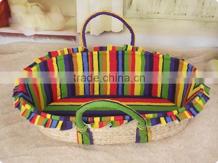 Eco-friendly handcraft baby furniture wholesale straw baby basket