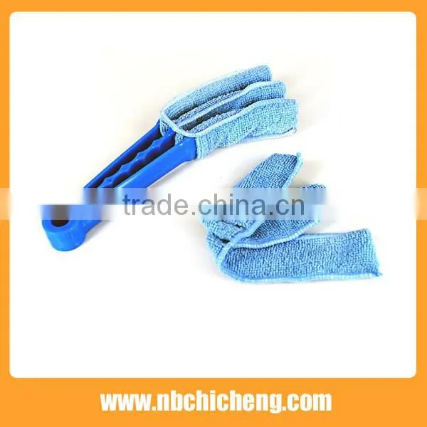 Microfibre Window Blind Cleaner