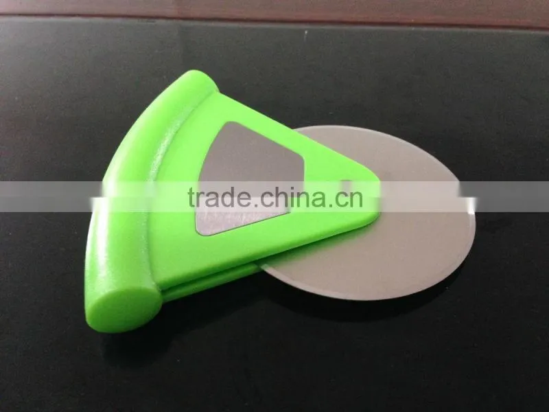 Plastic pizza slicer pizza cutter wholesale pizza wheel slicer