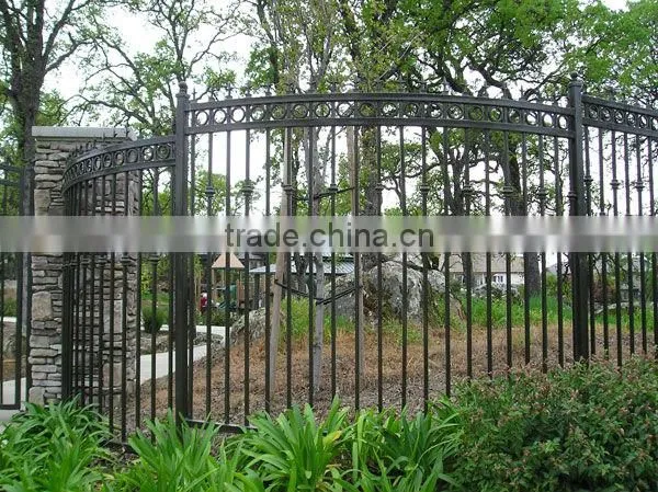 2015 Top-selling hand forged galvanized garden fencing