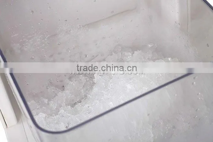 Different color Microcomputer control snow cone maker