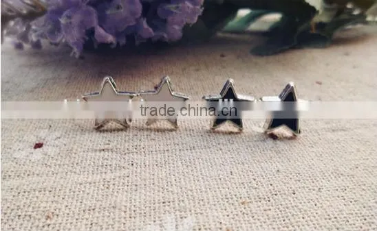 The pentagram allergy stud earrings