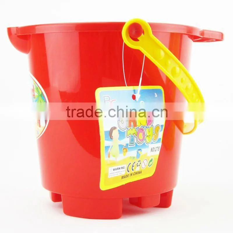 Plastic round beach bucket