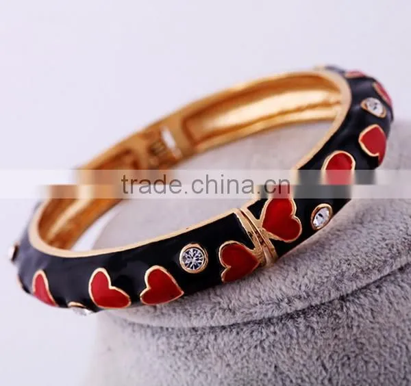 Black Enamel Bracelets Heart Shaped Summer Bracelets