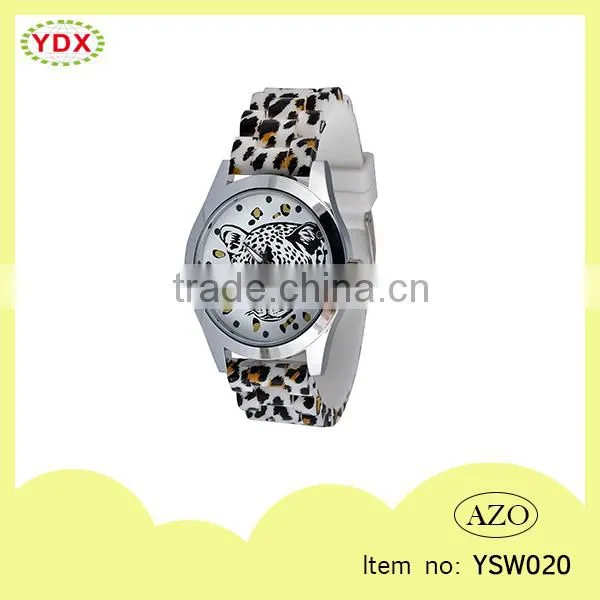 New Arrival flexible fashion leopard watch women