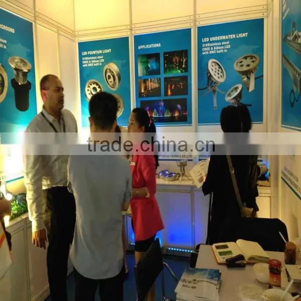 2015Battery powered IP67 waterproof stage lights with 8-90beam angle