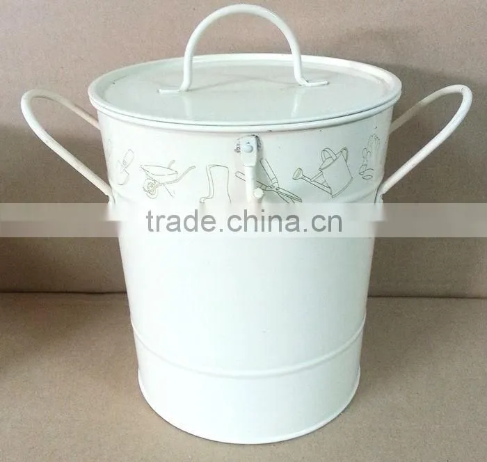 Garden metal compost bin